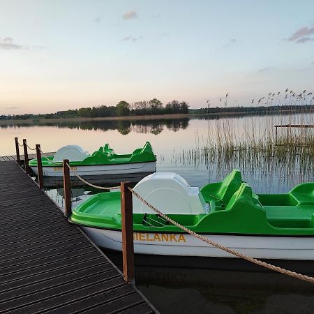 Siedlisko Nr 4A Nad Jeziorem Skarlinskim, Jezioro, Mazury, Domki Letniskowe كوجينتنيك المظهر الخارجي الصورة